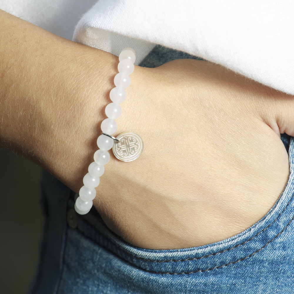 bracciale quarzo neve indossato
